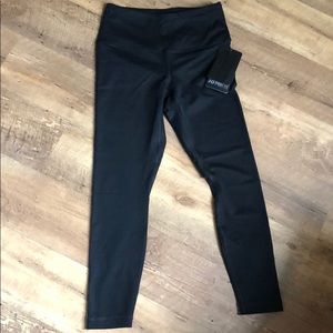 NWT Black 90 Degree High Waisted Ankle Leggings